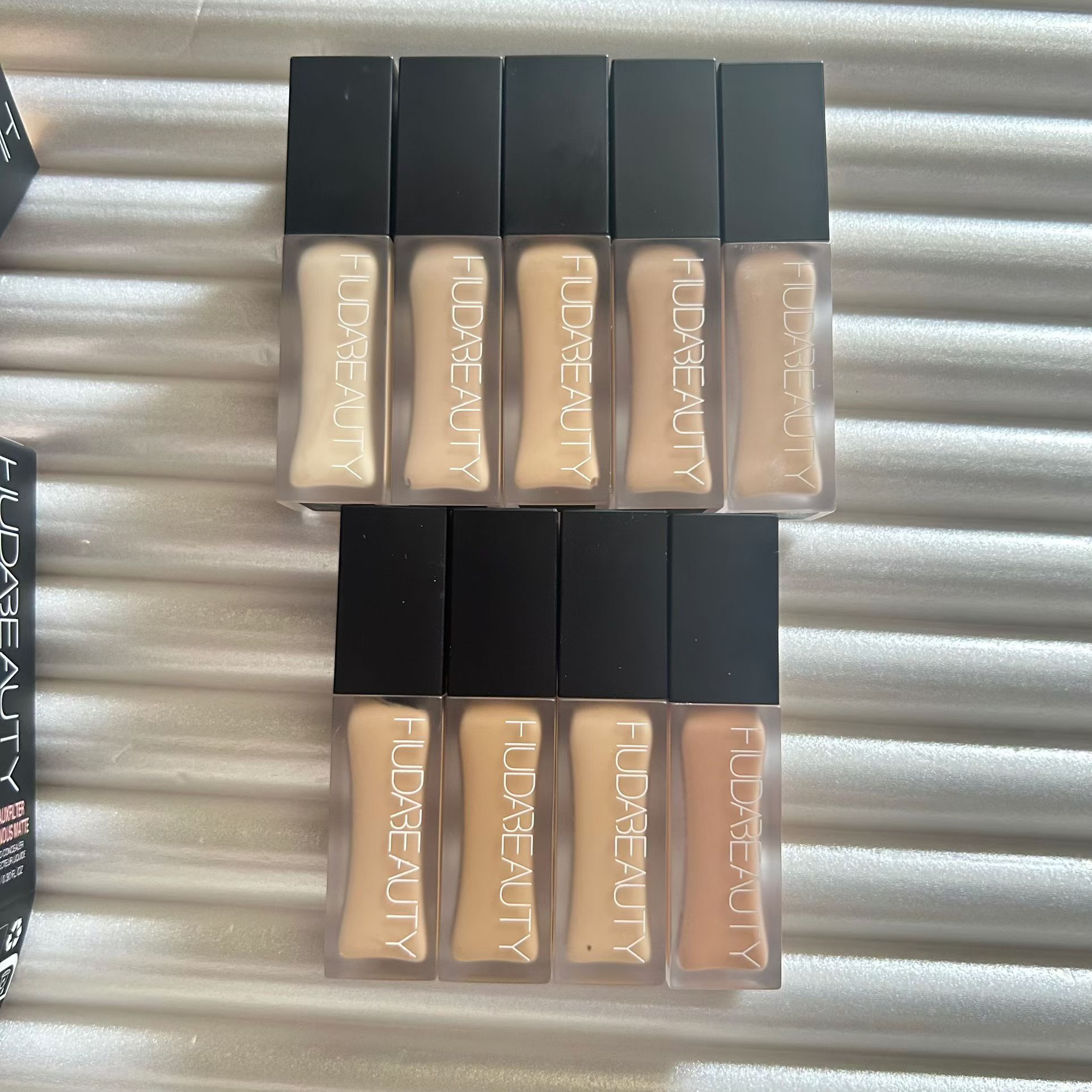 Huda Beauty #FauxFilter Luminous Matte Liquid Concealer